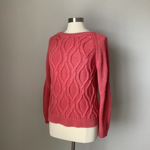 Chunky Cable Knit Sweater Coral Coast Salmon with FLAW - Picture 11 of 14